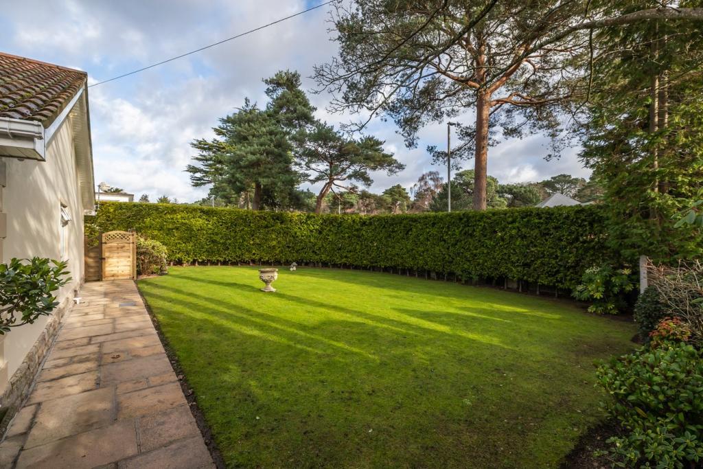 3 Bedroom Chalet Canford Cliffs Road, Canford Cliffs